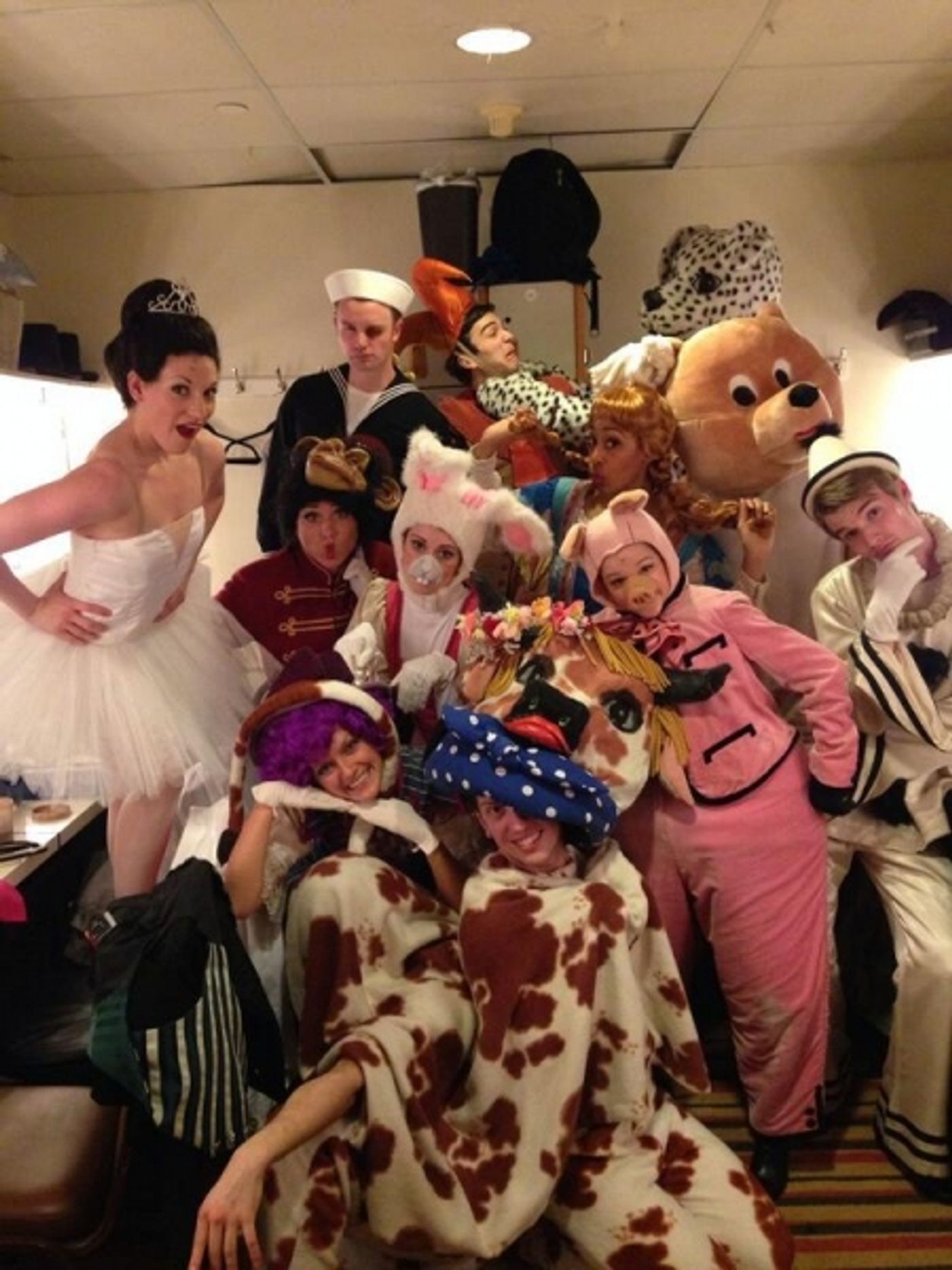 Photo Flash: Saturday Intermission Pics, 5/10, Part 2- MORMON Leaves Mark in LA, Max von Essen SIPs, and More!  Image