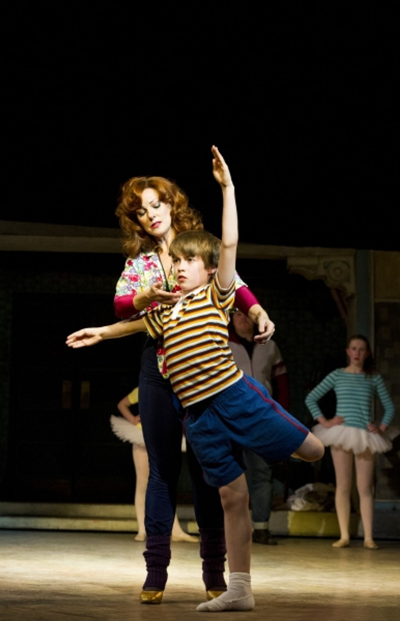 Photo Flash: First Look at Ruthie Henshall & More in BILLY ELLIOT!  Image