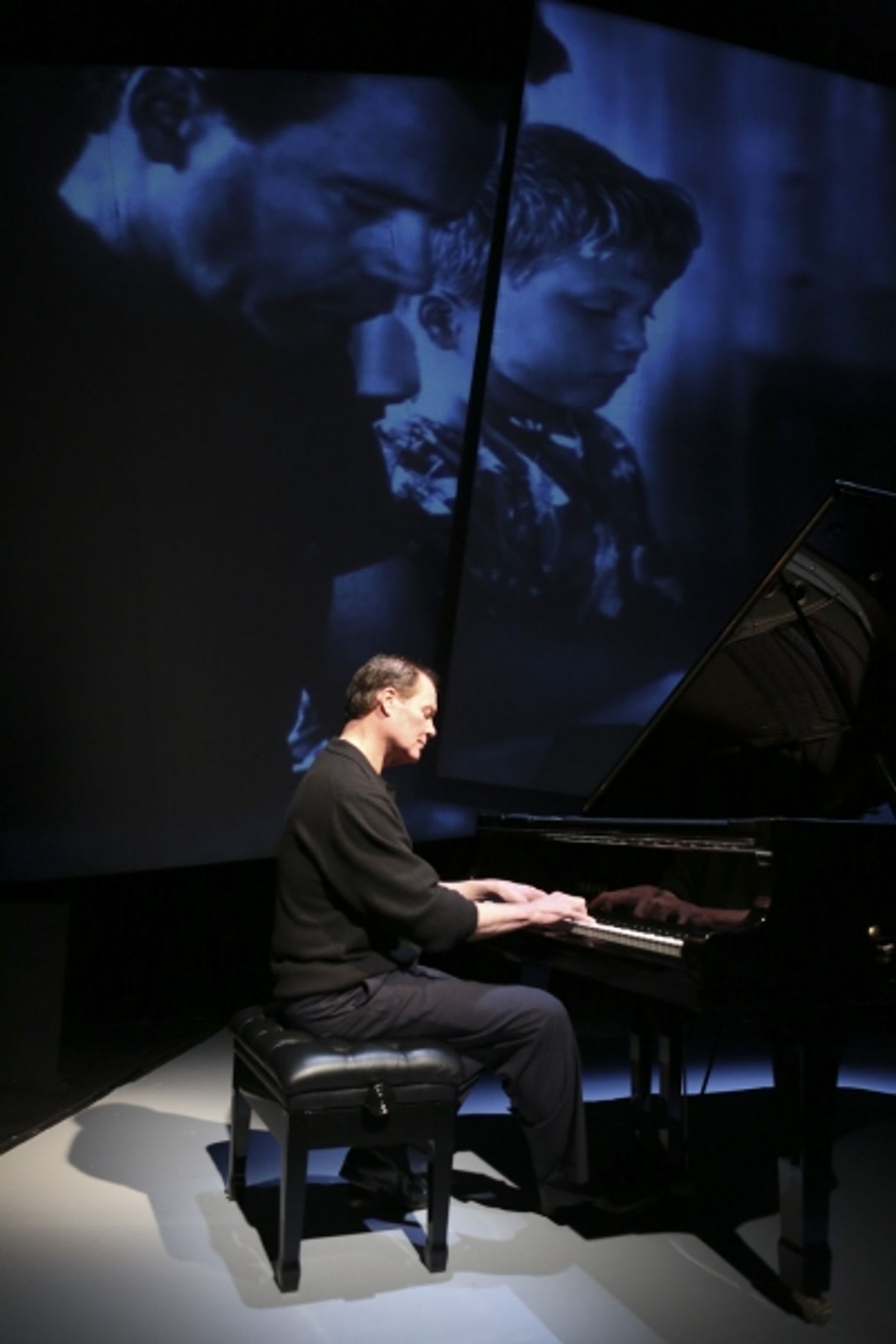 Photo Flash: First Look at Chris Lemmon in JACK LEMMON RETURNS at the Royal George  Image