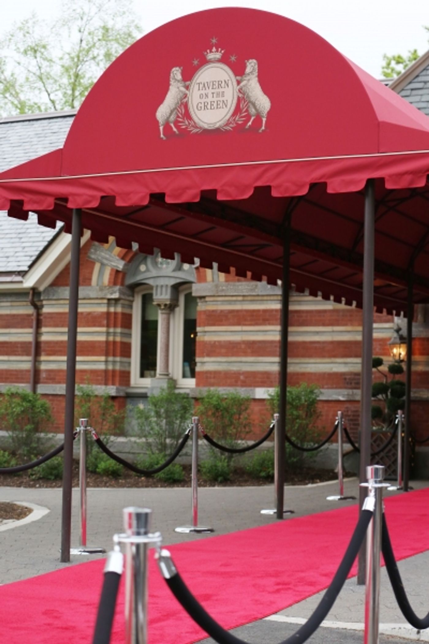 Photo Coverage: Fran Drescher, Christopher Sieber & More Celebrate Reopening of Tavern on the Green  Image