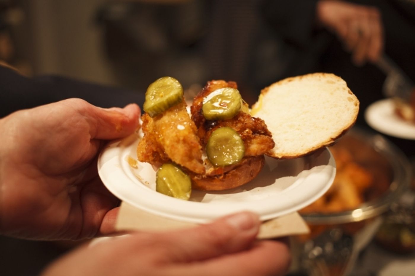 Photo Flash: First Look at Northlight Theatre's LOST IN YONKERS After Party at Room & Board's Showroom  Image