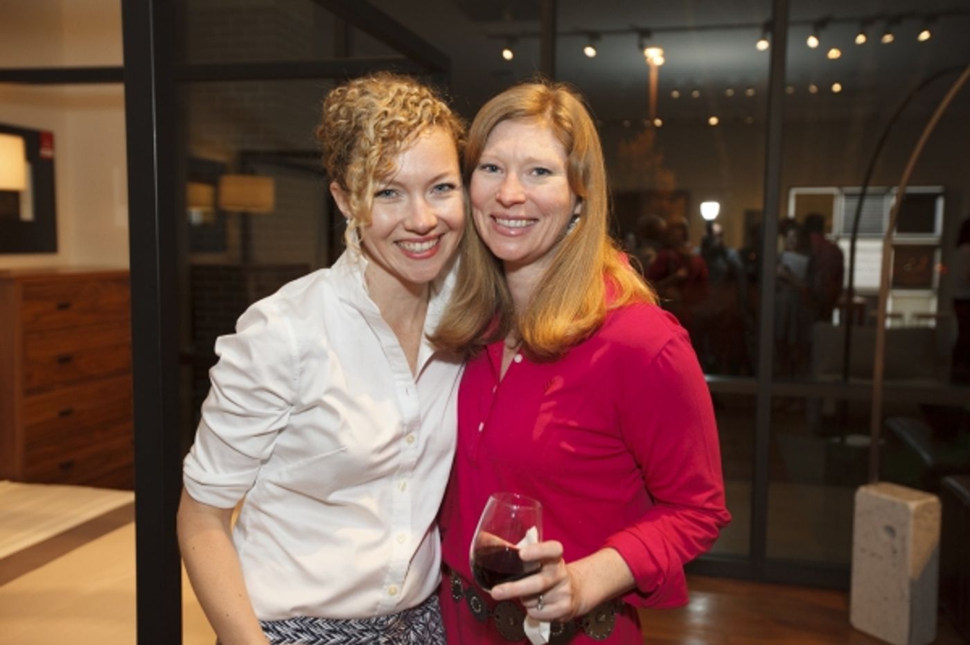 Photo Flash: First Look at Northlight Theatre's LOST IN YONKERS After Party at Room & Board's Showroom  Image