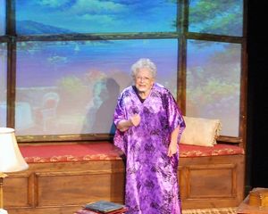 Roslyn Alexander @ BroadwayWorld Roslyn Alexander Photo