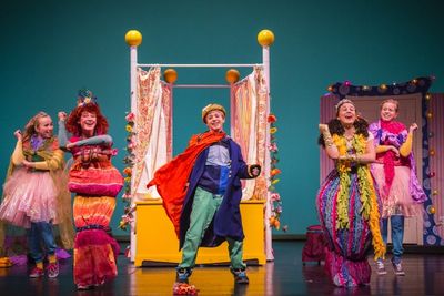 Hannah Wilson, Madison Wray, Brendan Long, Haley Ward, and Annie Barker Photo