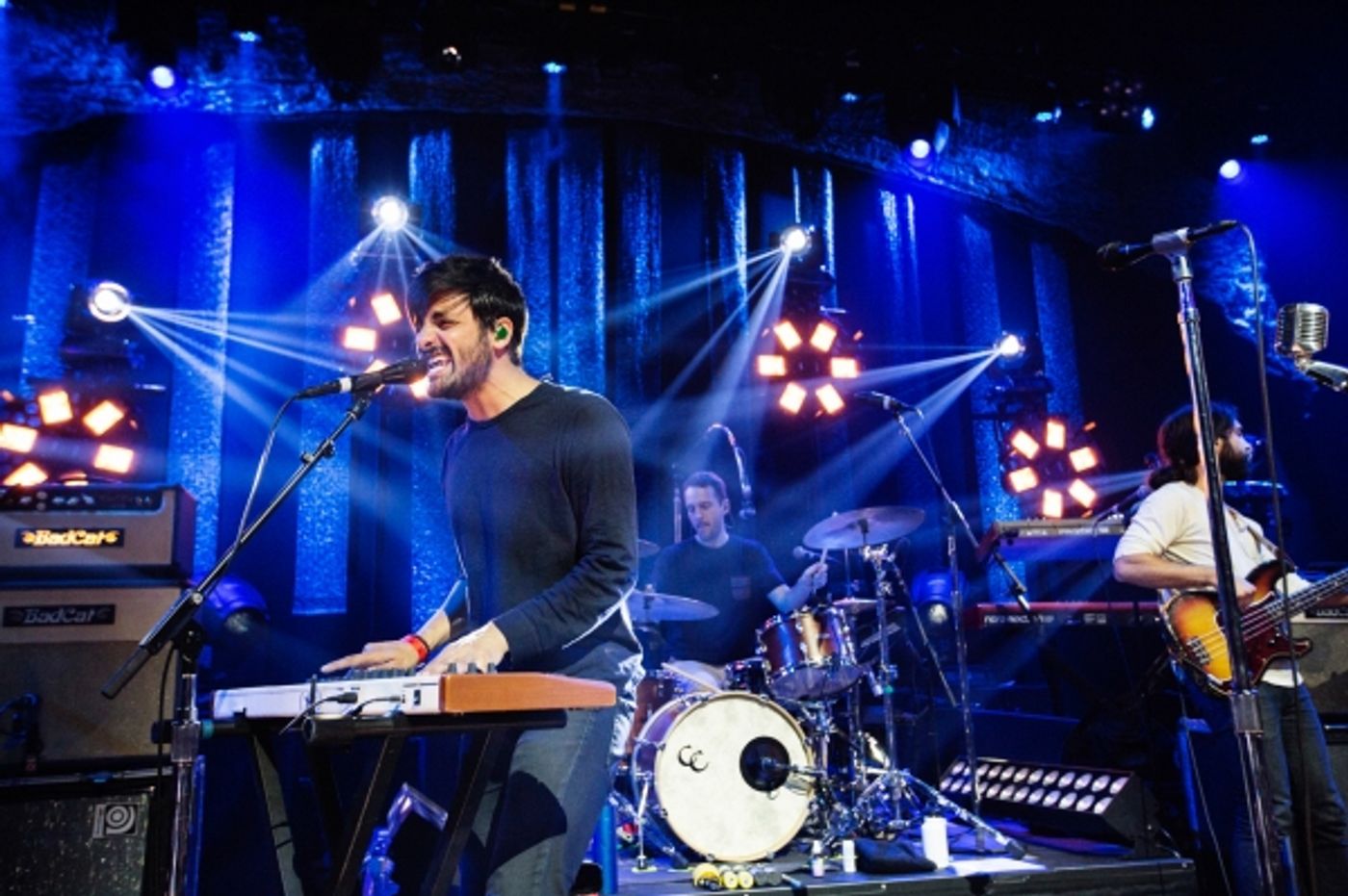 Photo Flash: Young the Giant Performs at iHeartRadio Theater  Image