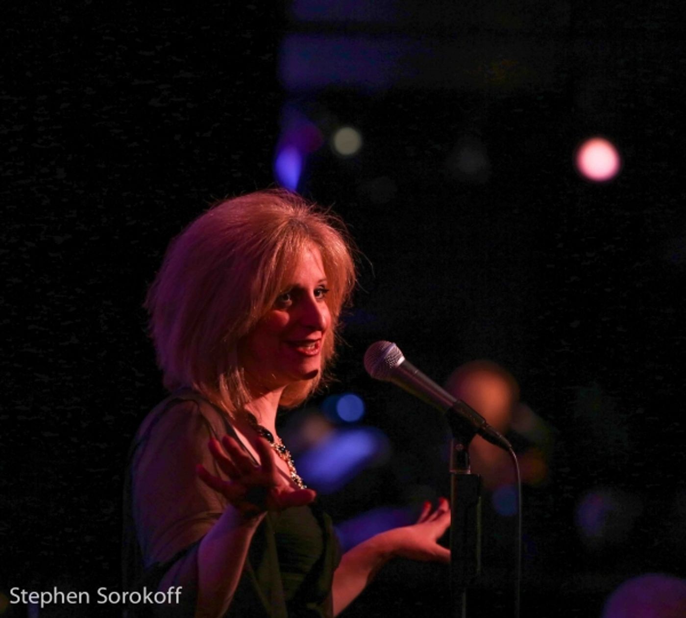 Photo Coverage: Julie Budd Plays Metropolitan Room  Image