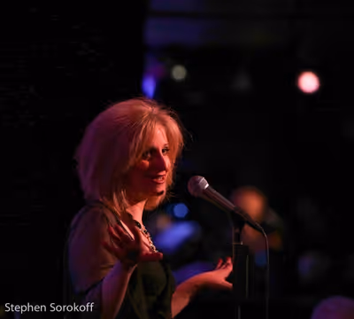 Julie Budd Photo