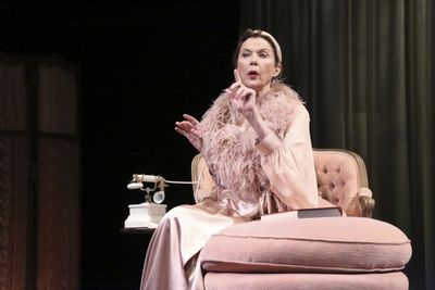 Annette Bening Photo