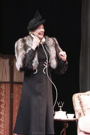 Annette Bening @ BroadwayWorld Annette Bening Photo