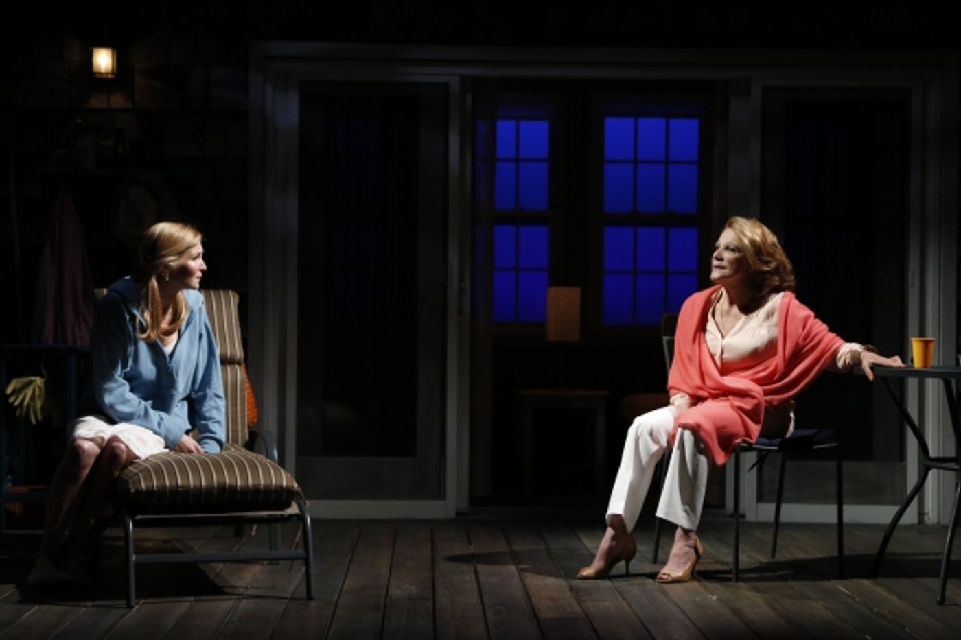 Photo Flash: First Look at Linda Lavin & More in Vineyard's TOO MUCH SUN  Image