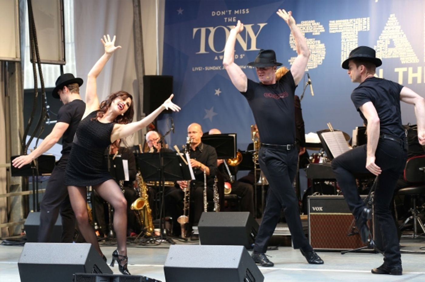 Photo Coverage: Broadway Unites! Casts of BEAUTIFUL, ROCKY, CABARET & More Perform at STARS IN THE ALLEY  Image