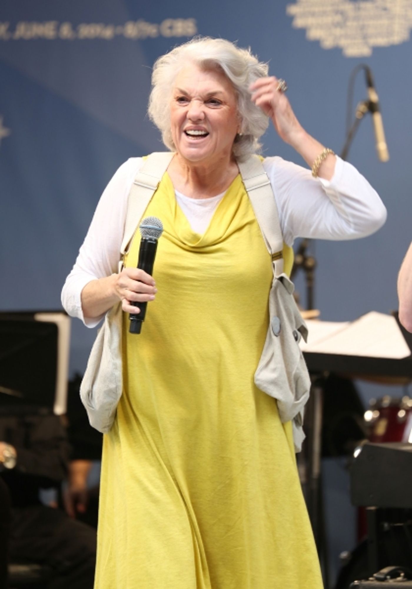 Photo Coverage: Broadway Unites! Casts of BEAUTIFUL, ROCKY, CABARET & More Perform at STARS IN THE ALLEY  Image