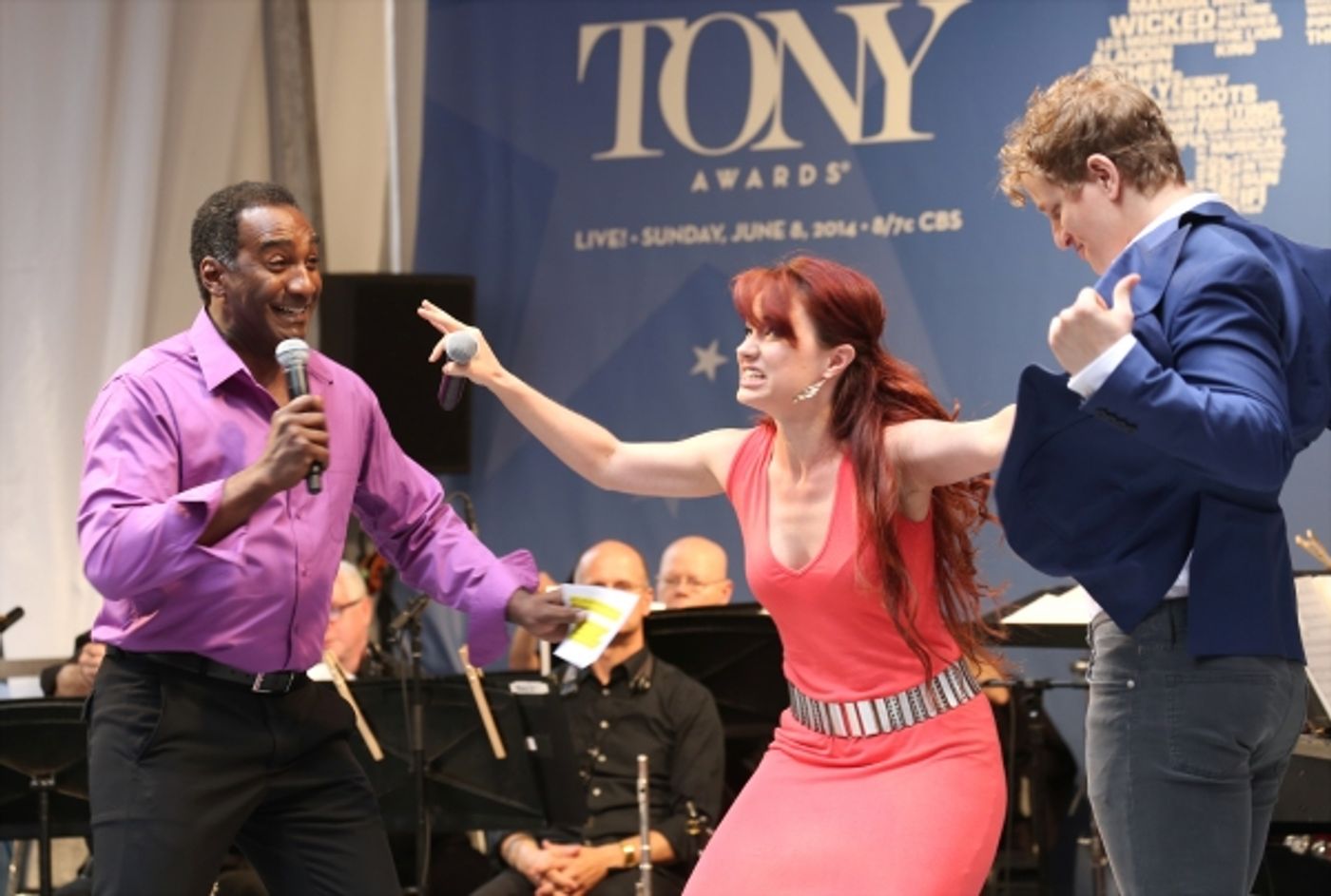Photo Coverage: Broadway Unites! Casts of BEAUTIFUL, ROCKY, CABARET & More Perform at STARS IN THE ALLEY  Image