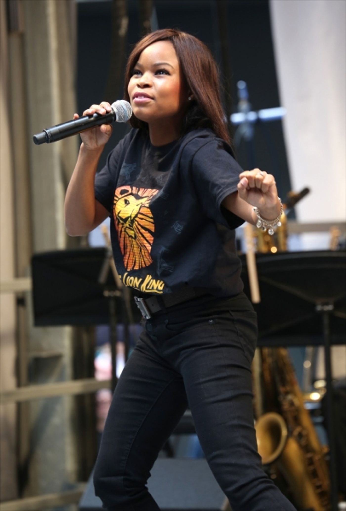 Photo Coverage: Broadway Unites! Casts of BEAUTIFUL, ROCKY, CABARET & More Perform at STARS IN THE ALLEY  Image