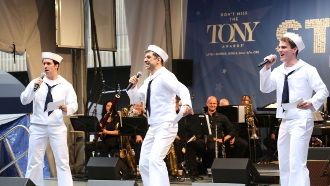 Photo Coverage: Broadway Unites! Casts of BEAUTIFUL, ROCKY, CABARET & More Perform at STARS IN THE ALLEY  Image
