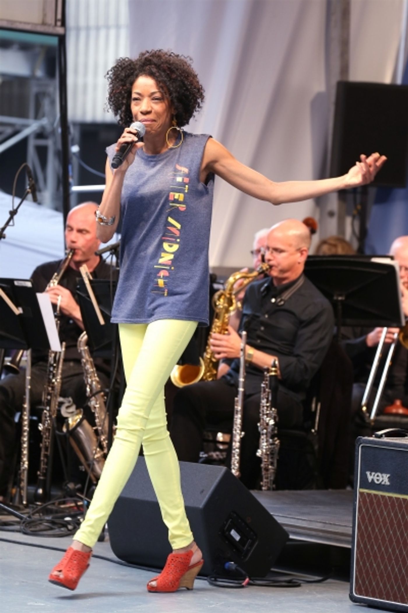 Photo Coverage: Broadway Unites! Casts of BEAUTIFUL, ROCKY, CABARET & More Perform at STARS IN THE ALLEY  Image