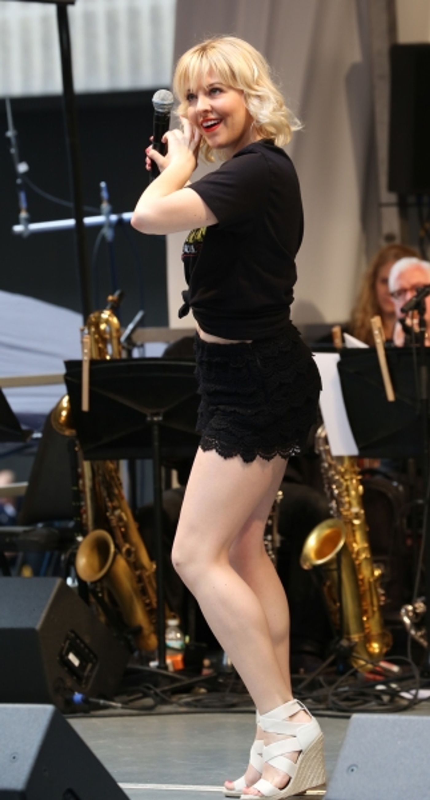 Photo Coverage: Broadway Unites! Casts of BEAUTIFUL, ROCKY, CABARET & More Perform at STARS IN THE ALLEY  Image