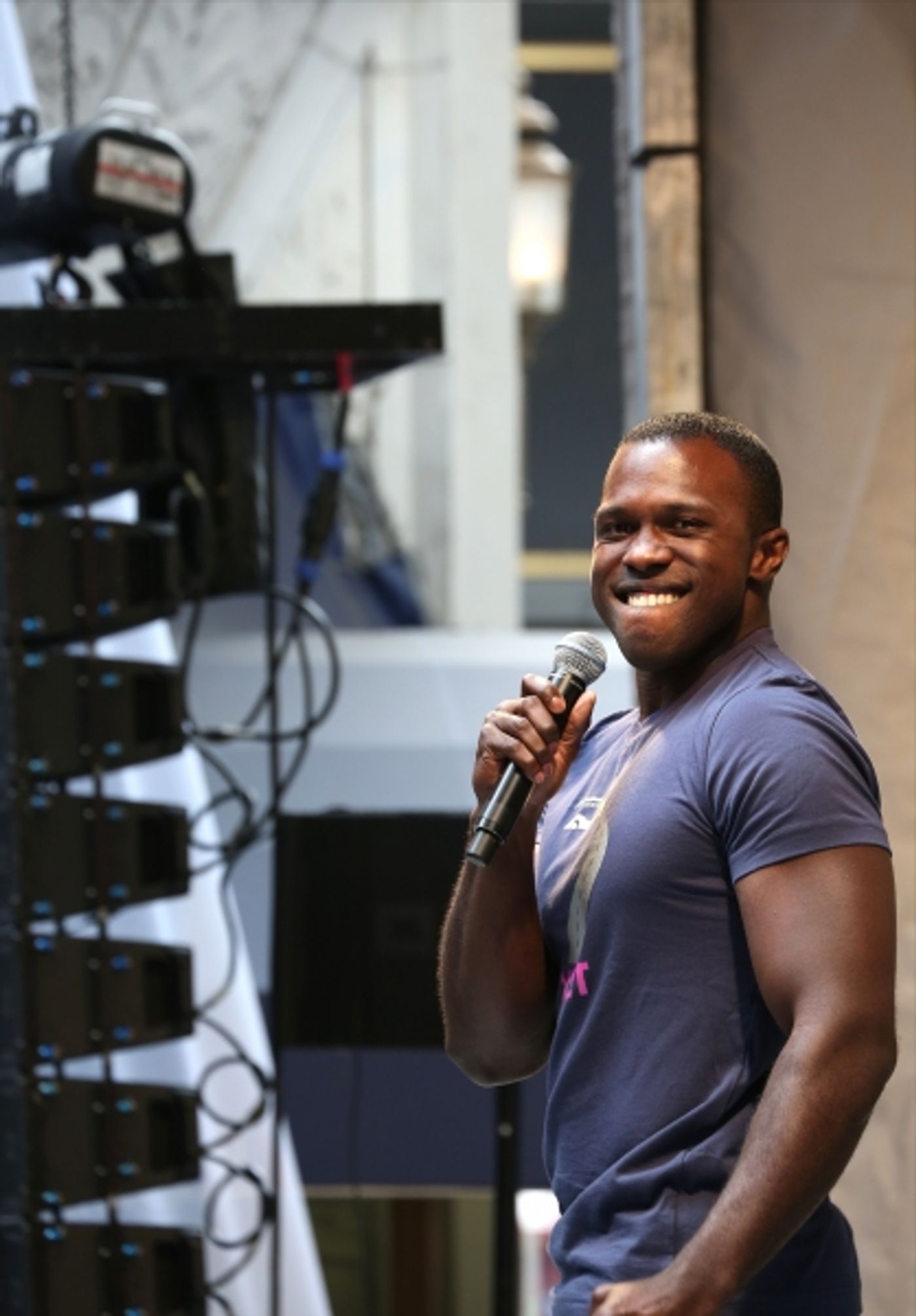 Photo Coverage: Broadway Unites! Casts of BEAUTIFUL, ROCKY, CABARET & More Perform at STARS IN THE ALLEY  Image