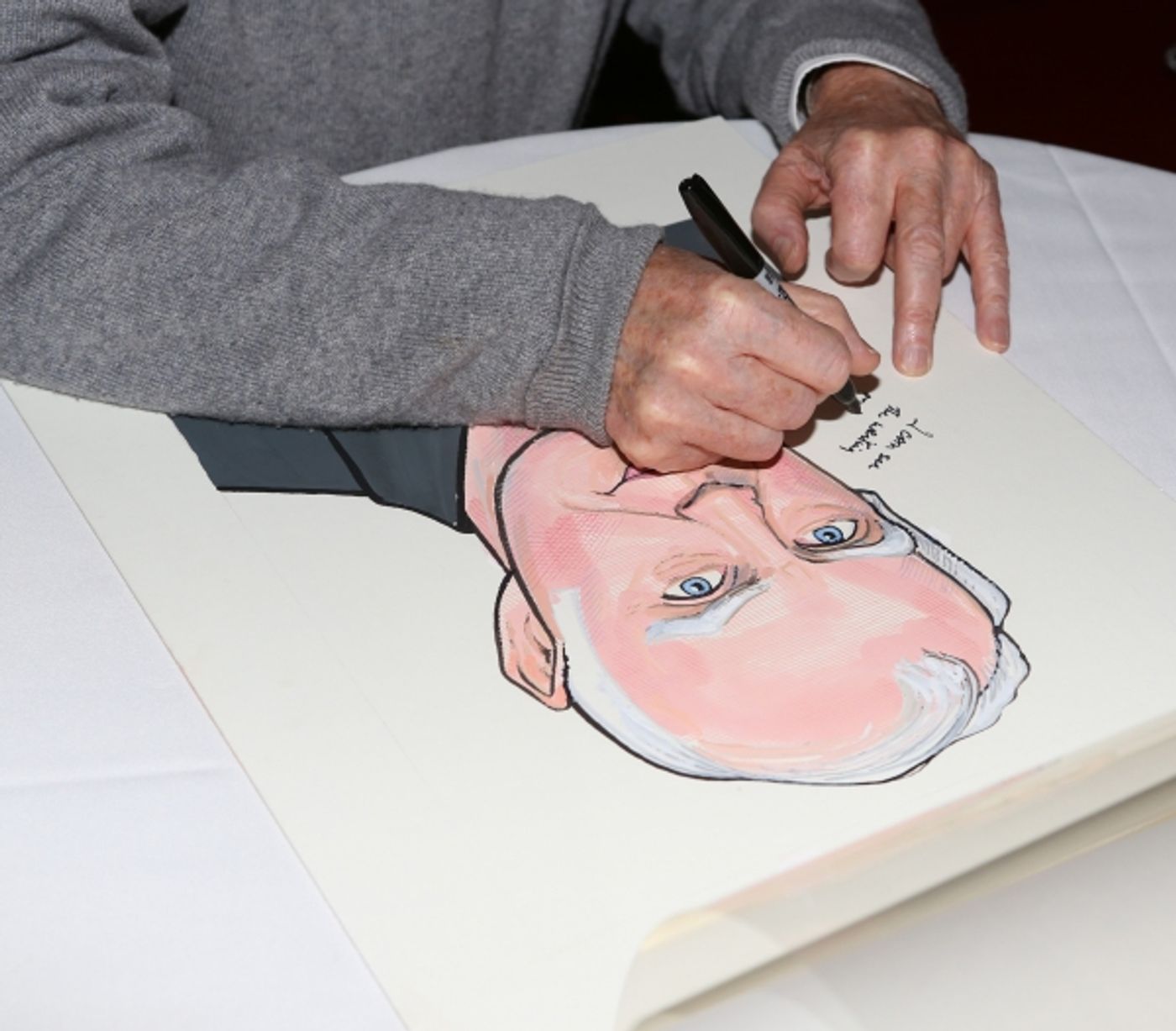 Photo Coverage: OF MICE AND MEN's James Franco, Chris O'Dowd & More Get Sardi's Caricatures  Image