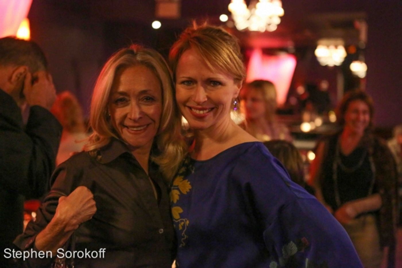 Photo Coverage: Pianist Jon Weber Plays the Metropolitan Room Photo Coverage: Pianist Jon Weber Plays the Metropolitan Room Image