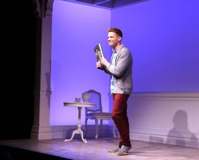 Barrett Foa  Photo