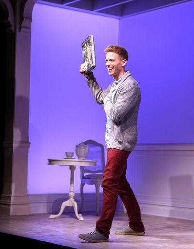 Barrett Foa  Photo