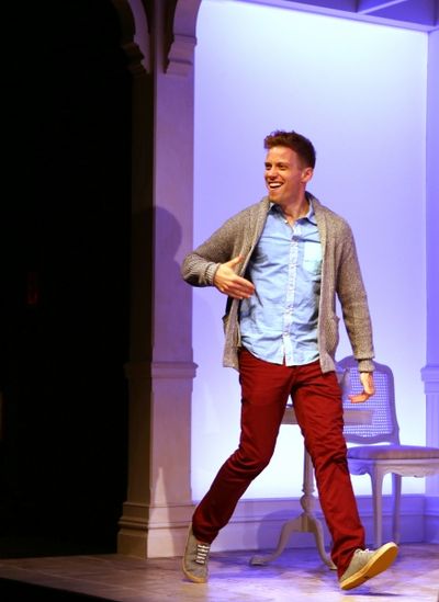 Barrett Foa  Photo