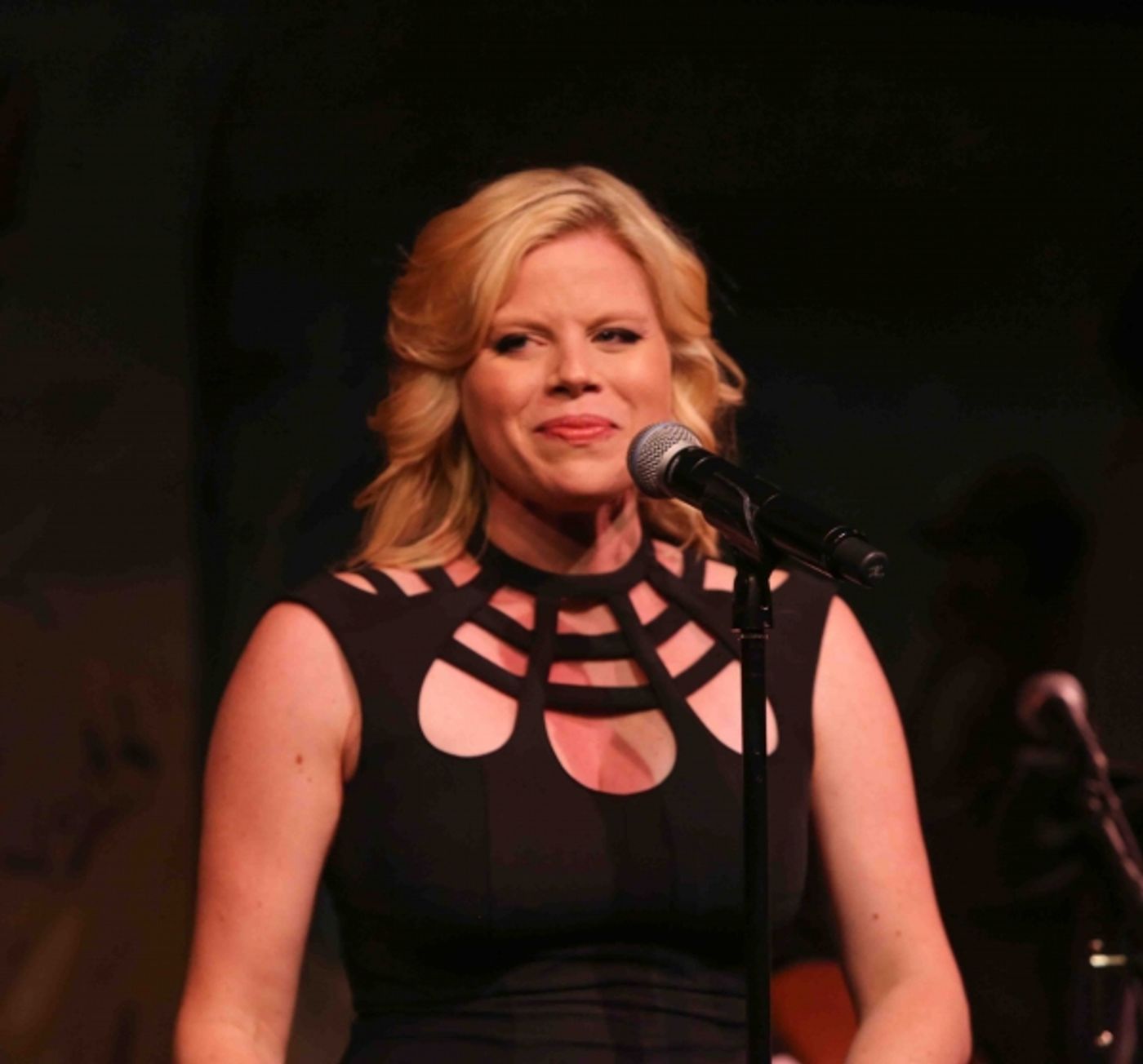 Photo Coverage: Megan Hilty Makes Cafe Carlyle Debut  Image