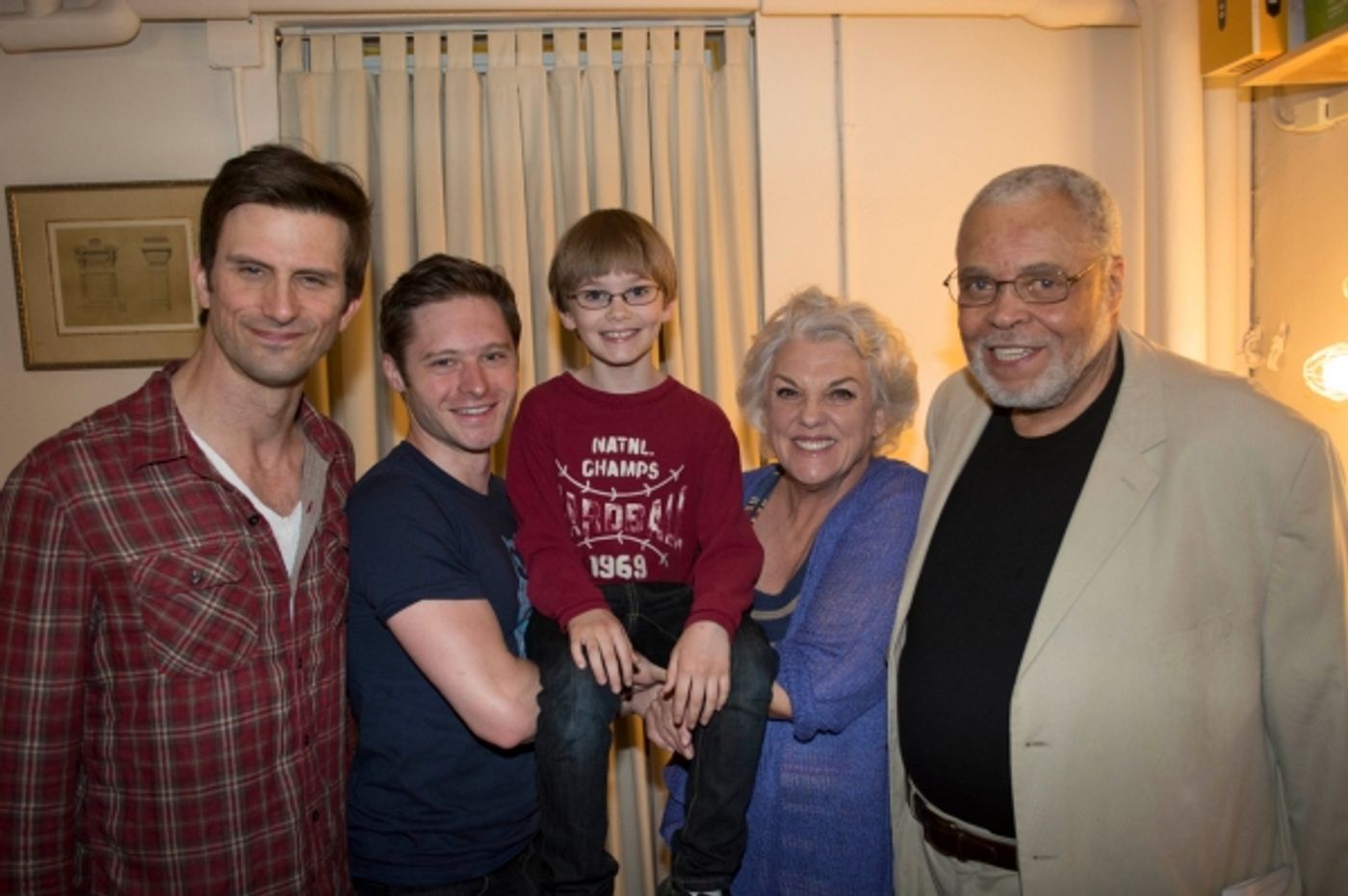 Photo Flash: James Earl Jones & Jane Seymour Visit Broadway's MOTHERS AND SONS Photo Flash: James Earl Jones & Jane Seymour Visit Broadway's MOTHERS AND SONS Image