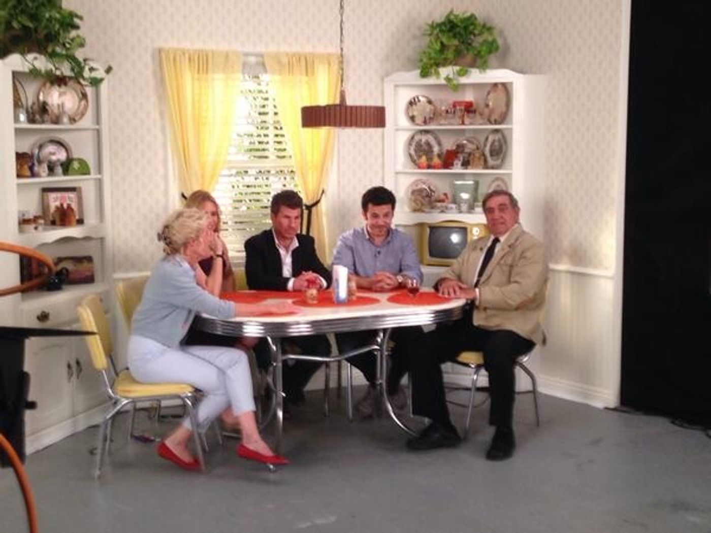 Photo Flash: THE WONDER YEARS Cast Reunites! Photo Flash: THE WONDER YEARS Cast Reunites! Image