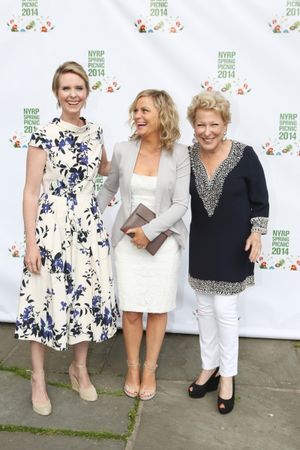 Cynthia Nixon, Amy Poehler and Bette Midler @ BroadwayWorld Cynthia Nixon, Amy Poehler and Bette Midler Photo
