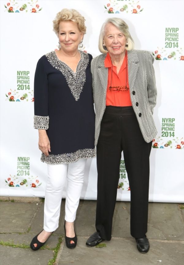 Bette Midler and Liz Smith  Photo
