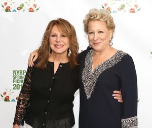 Marlo Thomas and Bette Midler @ BroadwayWorld Marlo Thomas and Bette Midler Photo