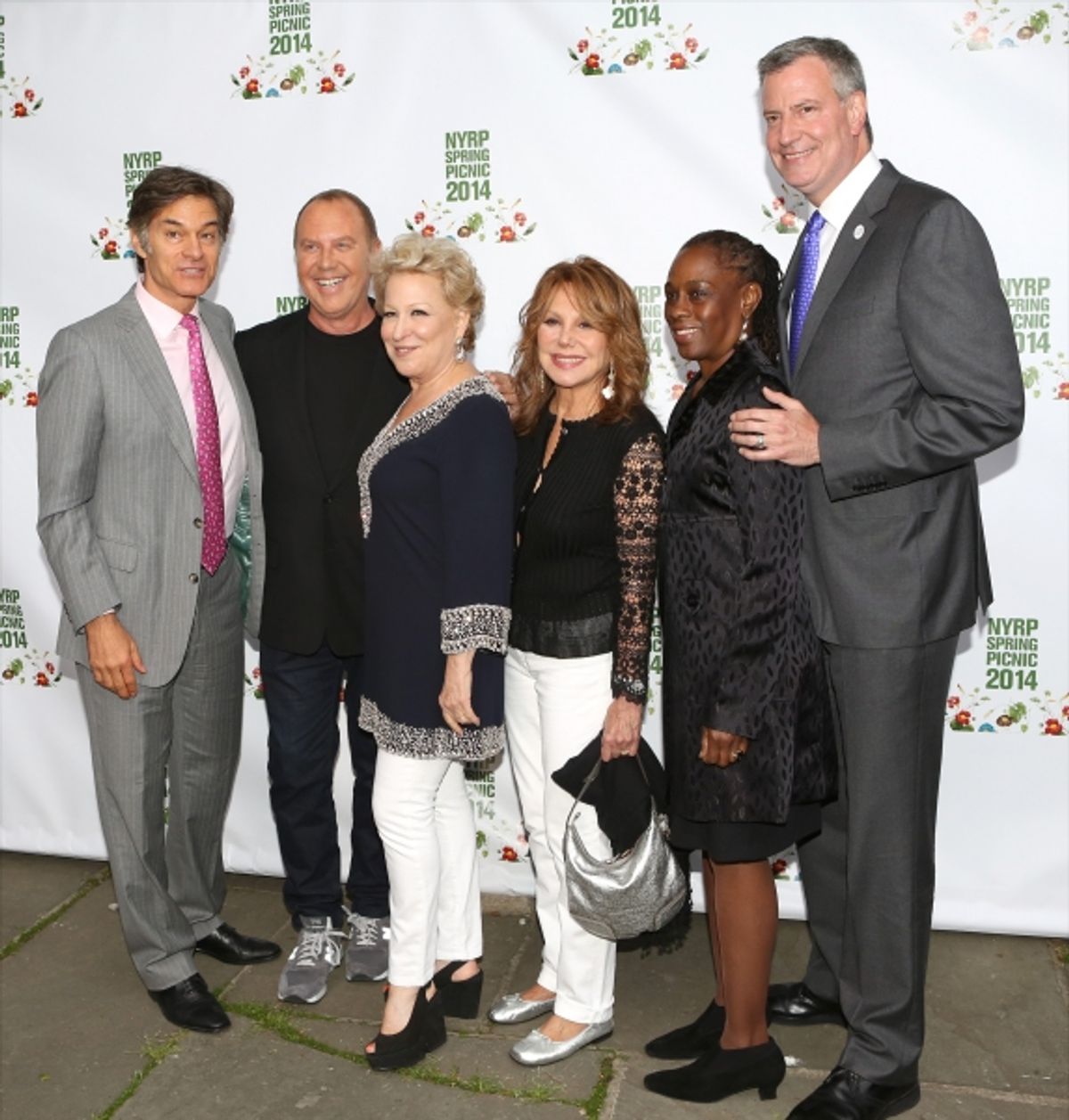 Dr. Oz, Michael Kors, Bette Midler, Marlo Thomas, Chirlane McGray and Mayor Bill de Blasio  at 