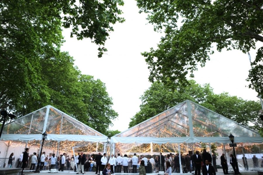 Photo Coverage: Bette Midler Hosts New York Restoration Project's 13th Annual Spring Picnic! Image