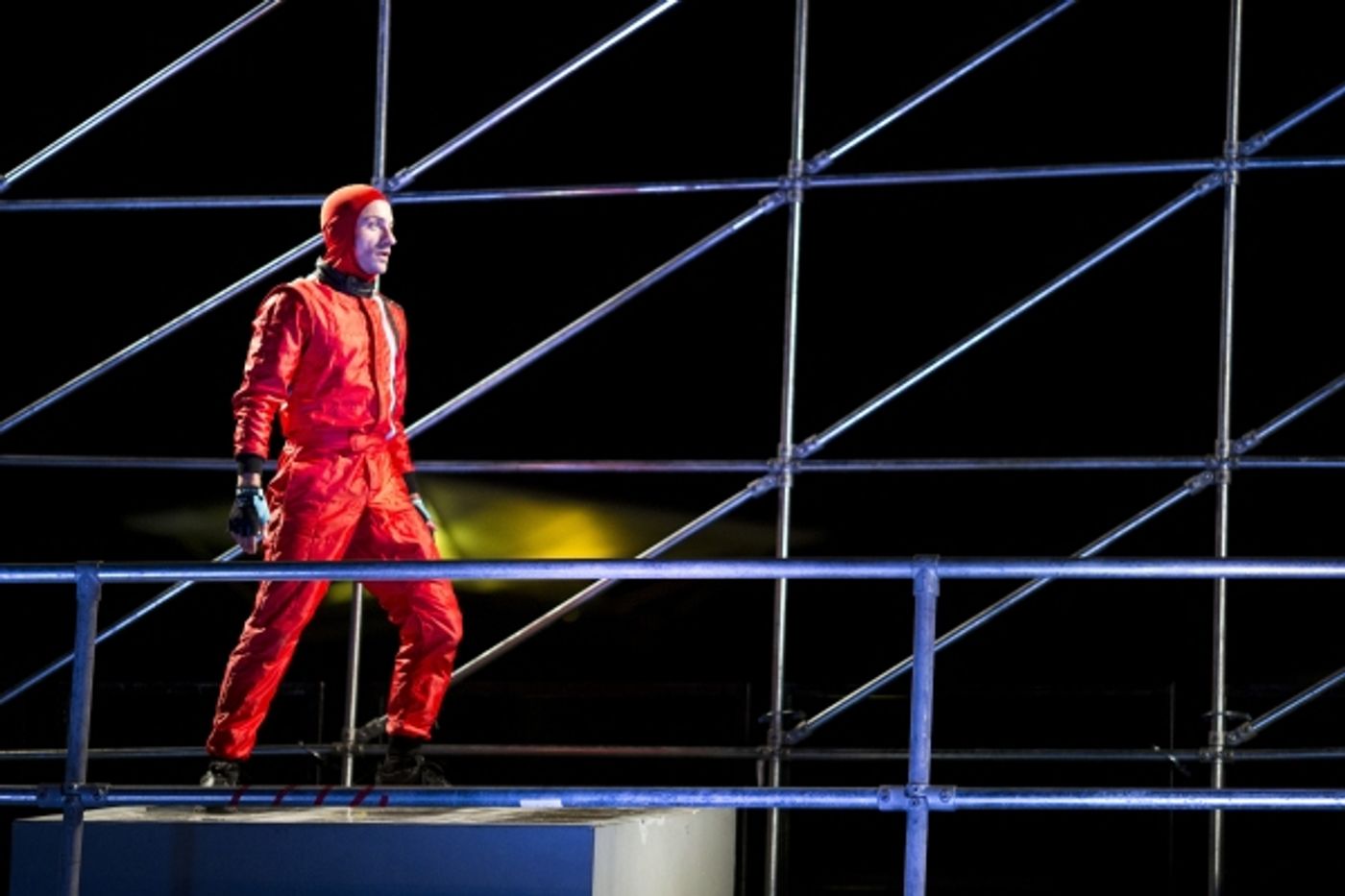 Photo Flash: New Shots from 360 Degree-Performance THE ROOF at Doon Street Car Park  Image