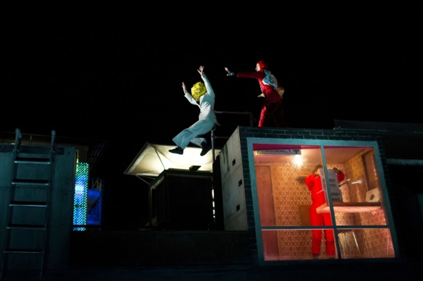 Photo Flash: New Shots from 360 Degree-Performance THE ROOF at Doon Street Car Park  Image