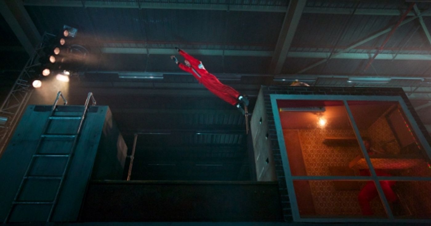 Photo Flash: New Shots from 360 Degree-Performance THE ROOF at Doon Street Car Park  Image