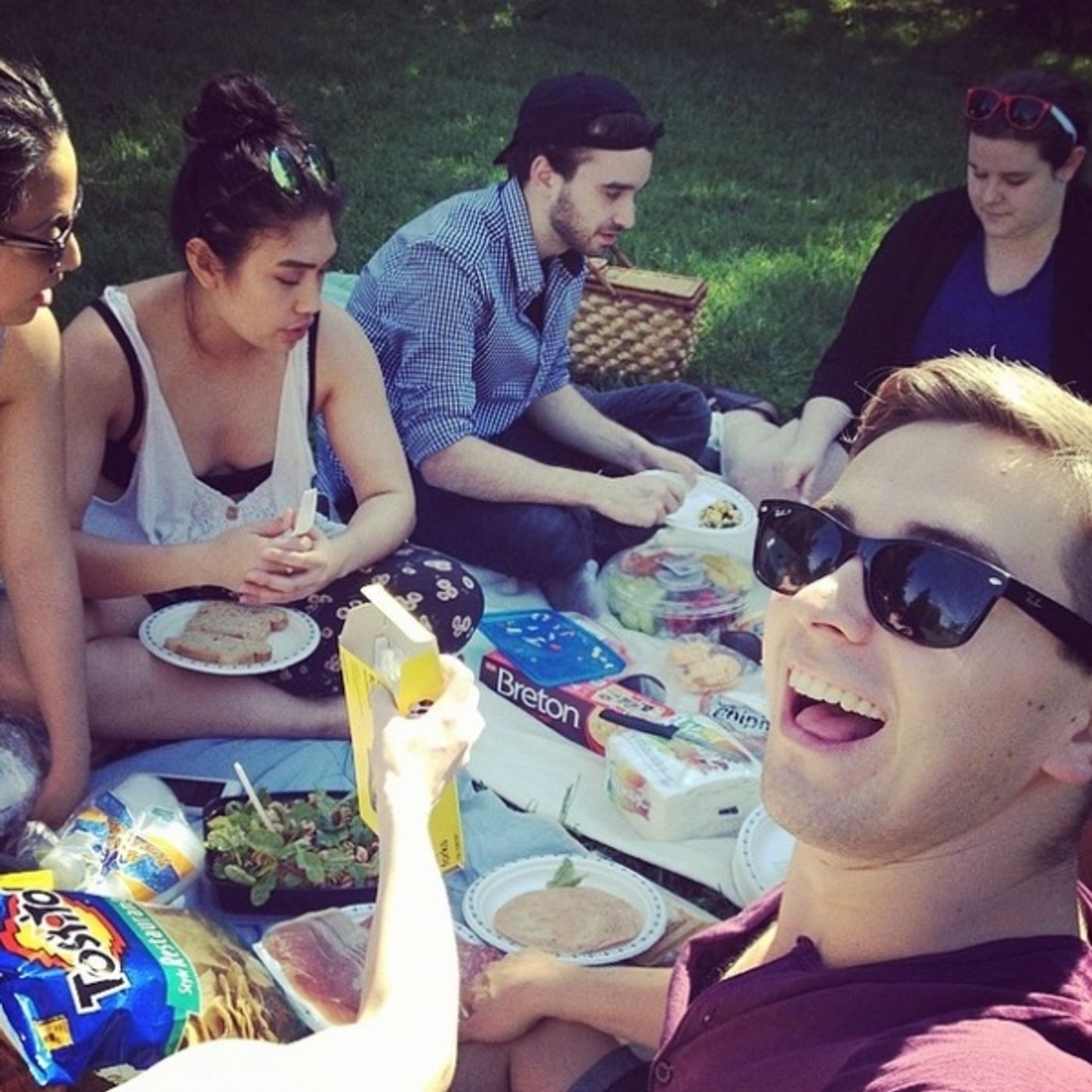 Photo Flash: Saturday Intermission Pics, 5/31- LES MISERABLES Gets Crafty, BULLETS Takes a Field Trip, and More!  Image