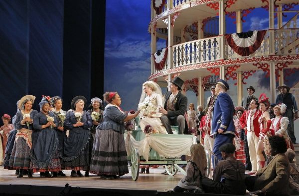 Angela Renee Simpson (Queenie), Heidi Stober (Magnolia Hawks), Michael Todd Simpson ( Photo