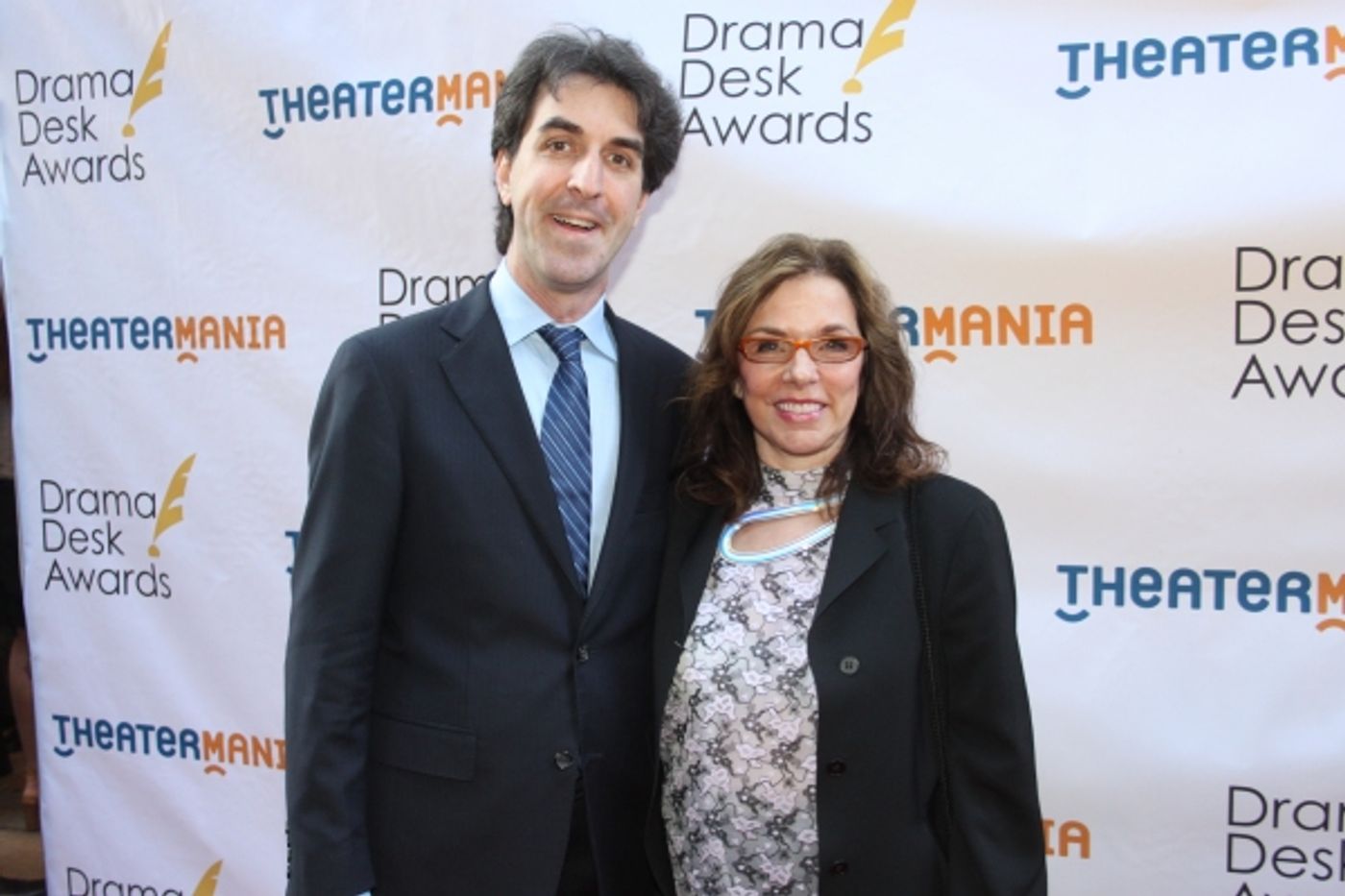 Photo Coverage: On the Red Carpet at the Drama Desk Awards- Part 1 Image