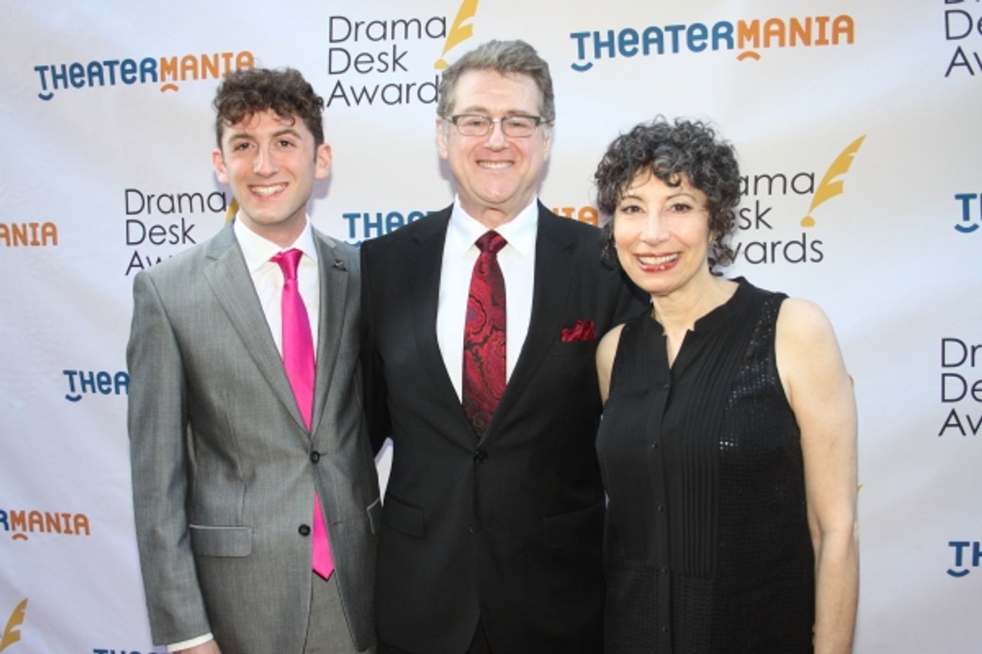 Photo Coverage: On the Red Carpet at the Drama Desk Awards- Part 1 Image