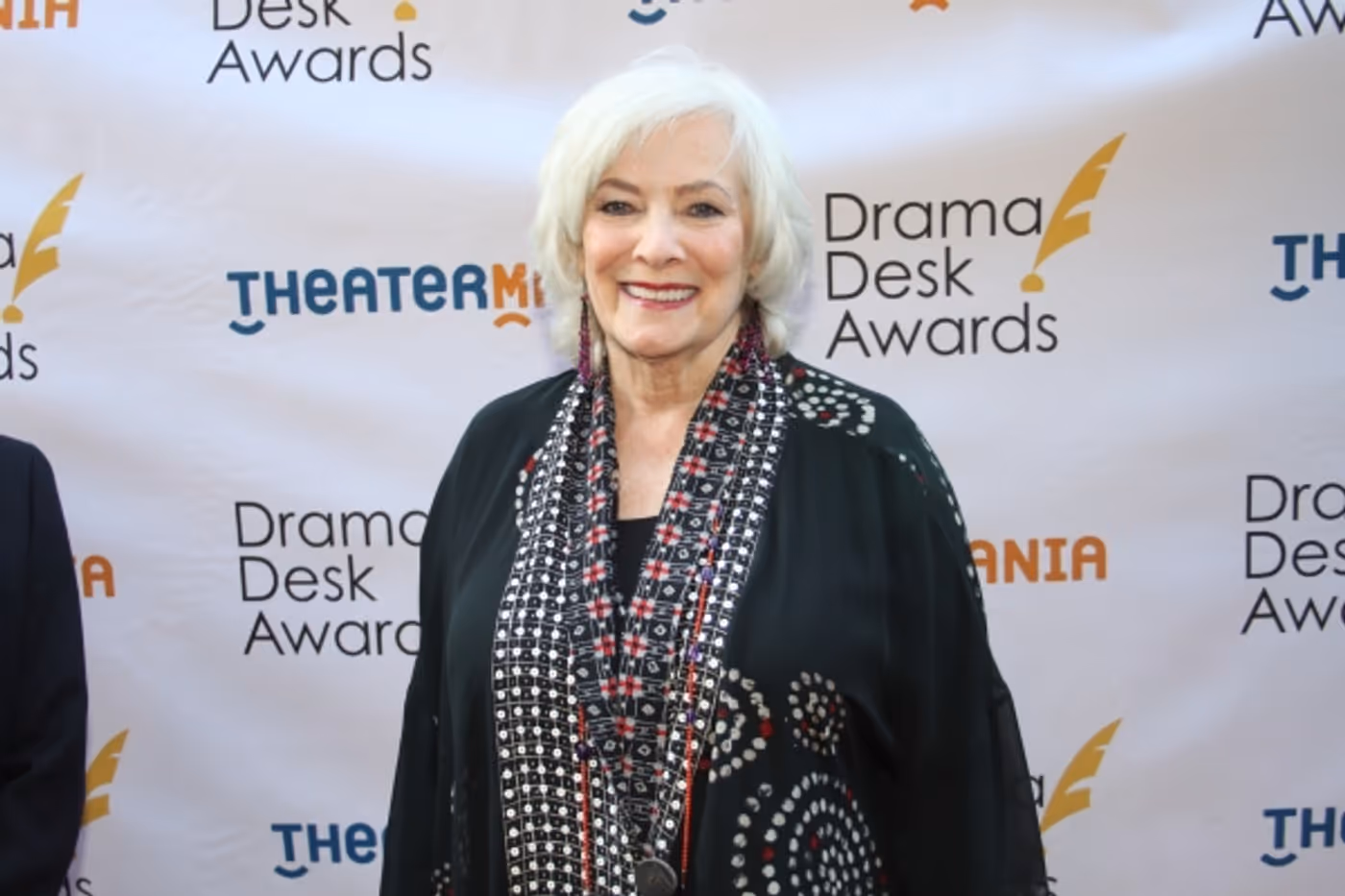 Photo Coverage: On the Red Carpet at the Drama Desk Awards- Part 1 Image