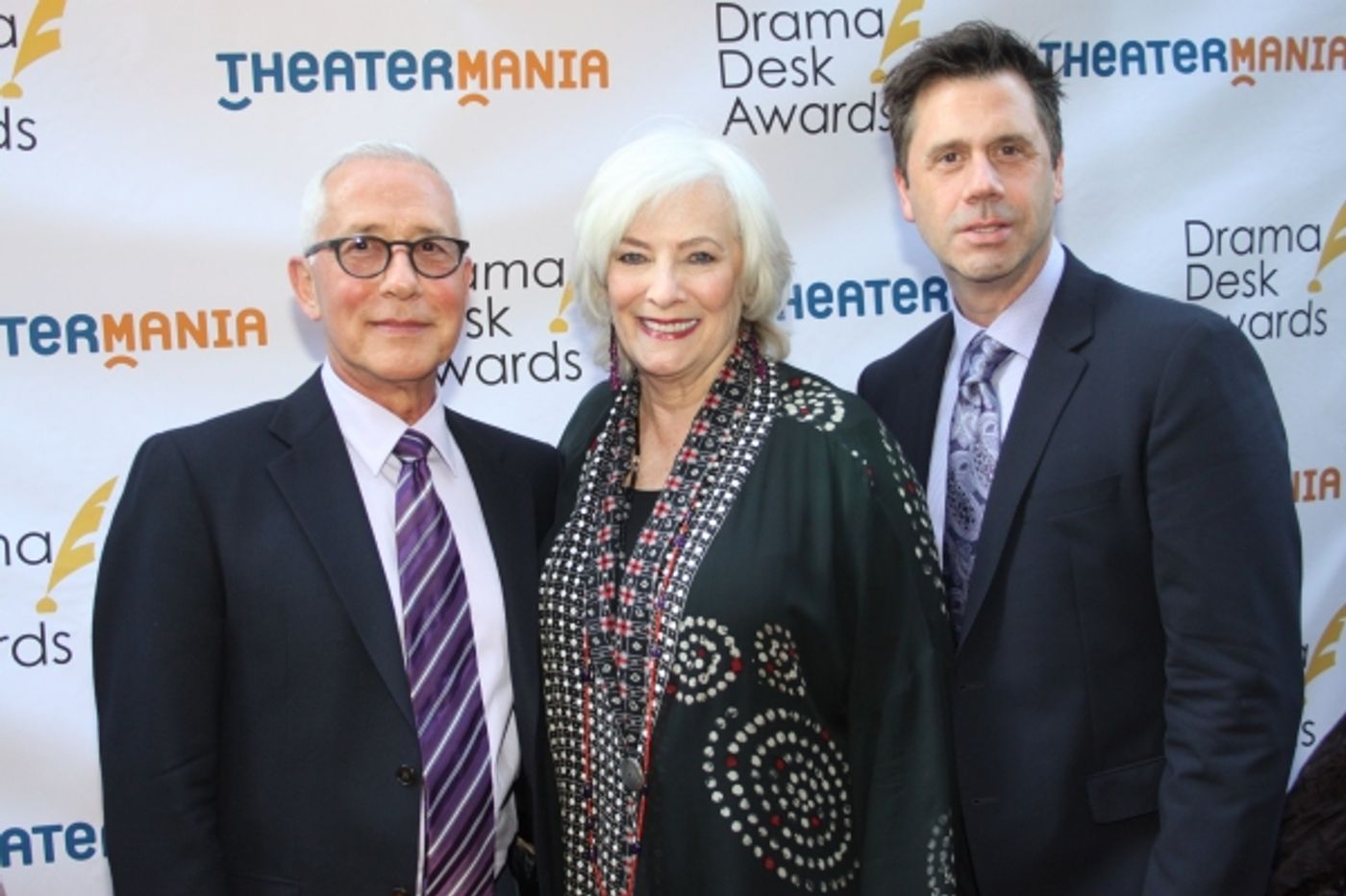 Photo Coverage: On the Red Carpet at the Drama Desk Awards- Part 1 Image