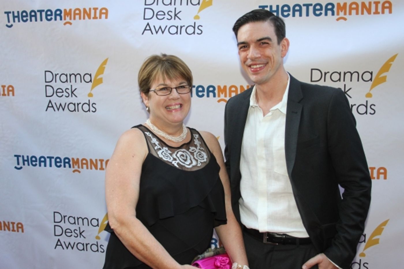 Photo Coverage: On the Red Carpet at the Drama Desk Awards- Part 1 Image