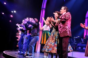 Bobby Conte Thornton Shane Donovan, Tess Soltau, Tommy Bracco, Eloise Kropp, Donna English and Joey Sorge @ BroadwayWorld Bobby Conte Thornton Shane Donovan, Tess Soltau, Tommy Bracco, Eloise Kropp, Donna En Photo