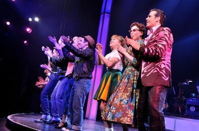 Bobby Conte Thornton Shane Donovan, Tess Soltau, Tommy Bracco, Eloise Kropp, Donna En Photo