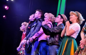 Bobby Conte Thornton Shane Donovan, Tess Soltau, Tommy Bracco, Eloise Kropp, Donna English and Joey Sorge @ BroadwayWorld Bobby Conte Thornton Shane Donovan, Tess Soltau, Tommy Bracco, Eloise Kropp, Donna En Photo