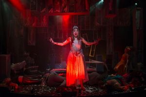 Callie Johnson & Cast @ BroadwayWorld Callie Johnson & Cast Photo