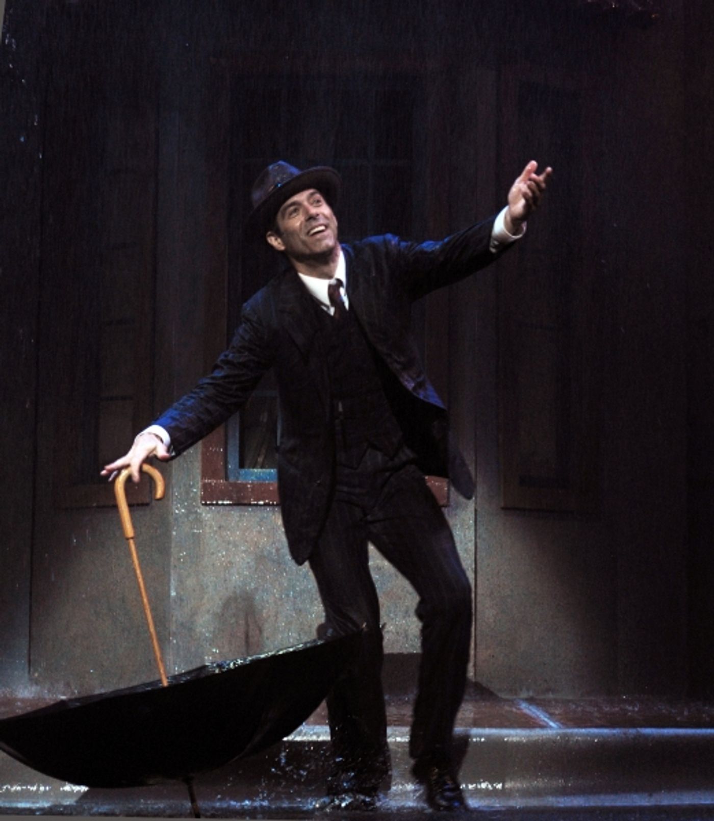 Photo Flash: First Look at David Elder, Mary Michael Patterson, Ashley Spencer & More in Pittsburgh CLO's SINGIN' IN THE RAIN  Image